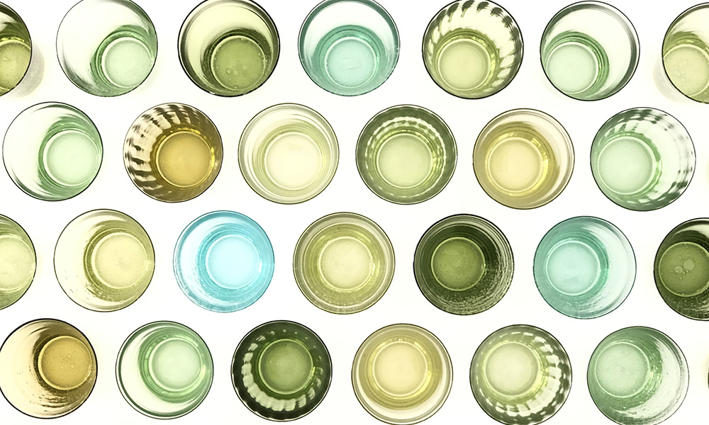 オリーブ硝子 olive glass